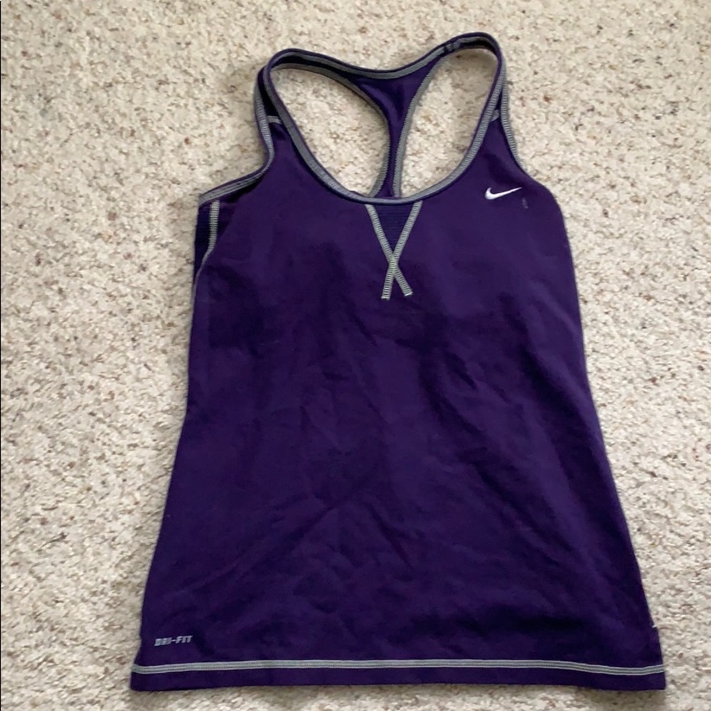 Nike work out tank with built in bra